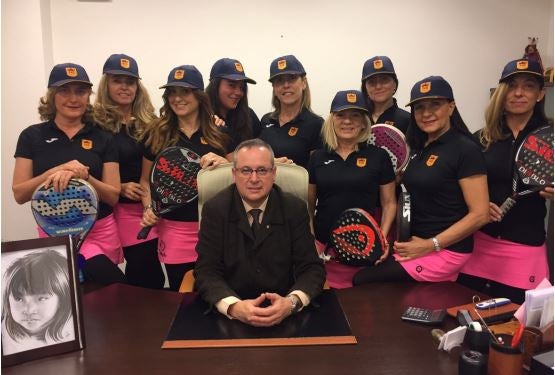 El equipo ponferradino visitó a uno de sus colaboradores, Inmobiliaria Berrocall.