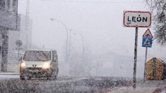 Imagen de una nevada en la provincia de León.