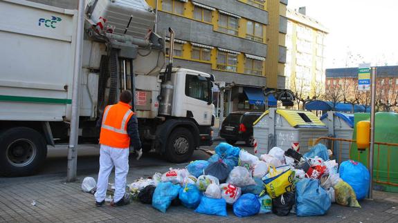 Imagen de la última huelga del servicio de recogida de basuras.