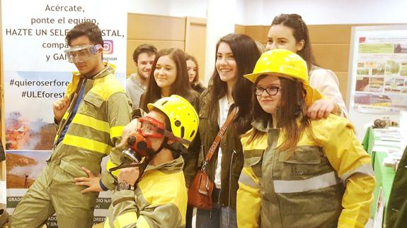 Cerca de 400 jóvenes participan en las jornadas de puertas abiertas de la ULE