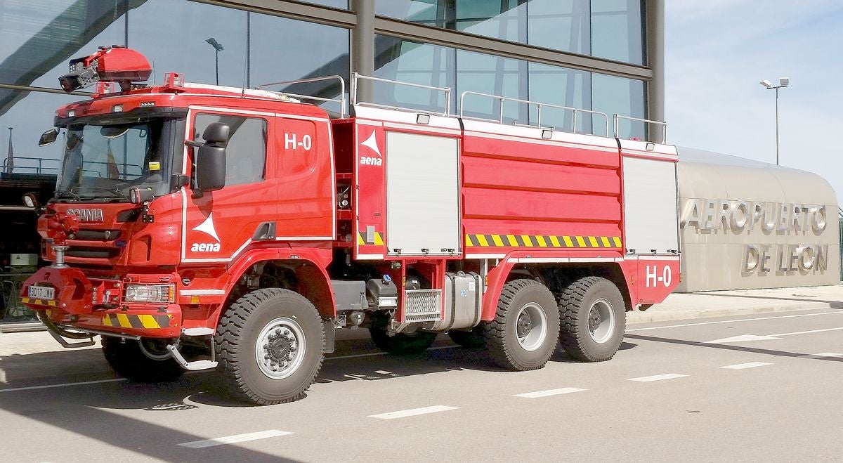 Imagen del nuevo vehículo de Bomberos para el Aeropuerto de León.