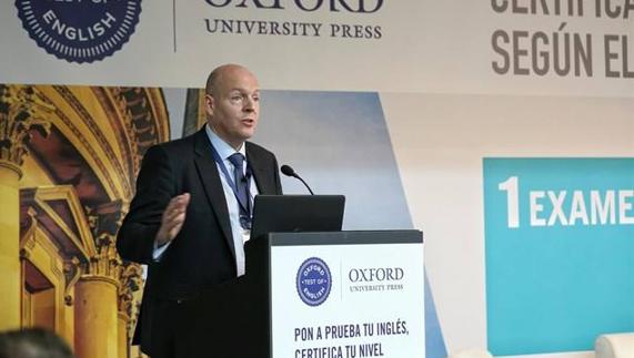 Simon Ferdinand, responsable del lanzamiento del Oxford Test of English de Oxford en España