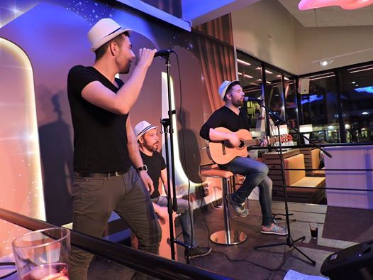 El grupo en uno de los conciertos de la gira.