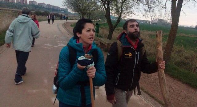 Lucía Pérez y Tonhito de Poi, protagonistas de 'Destino Santiago'.