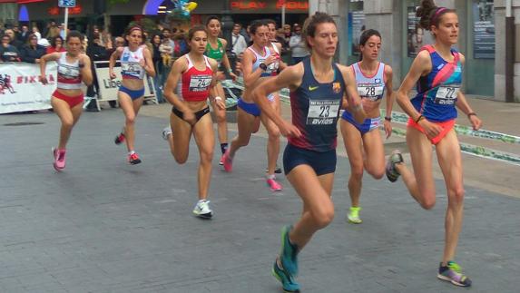 Blanca Fernández, durante la Milla Urbana de Avilés.