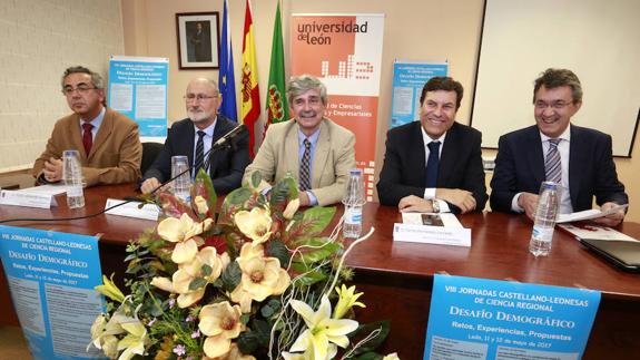 Mesa de las VIII jornadas realizadas en la ULE. 