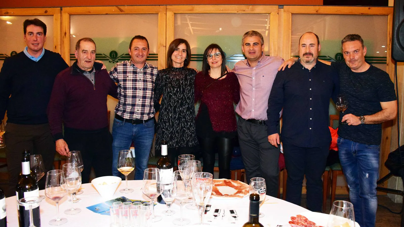 Tras la jornada de juego, los participantes disfrutaron de una cata de los vinos de Finca Valpiedra.