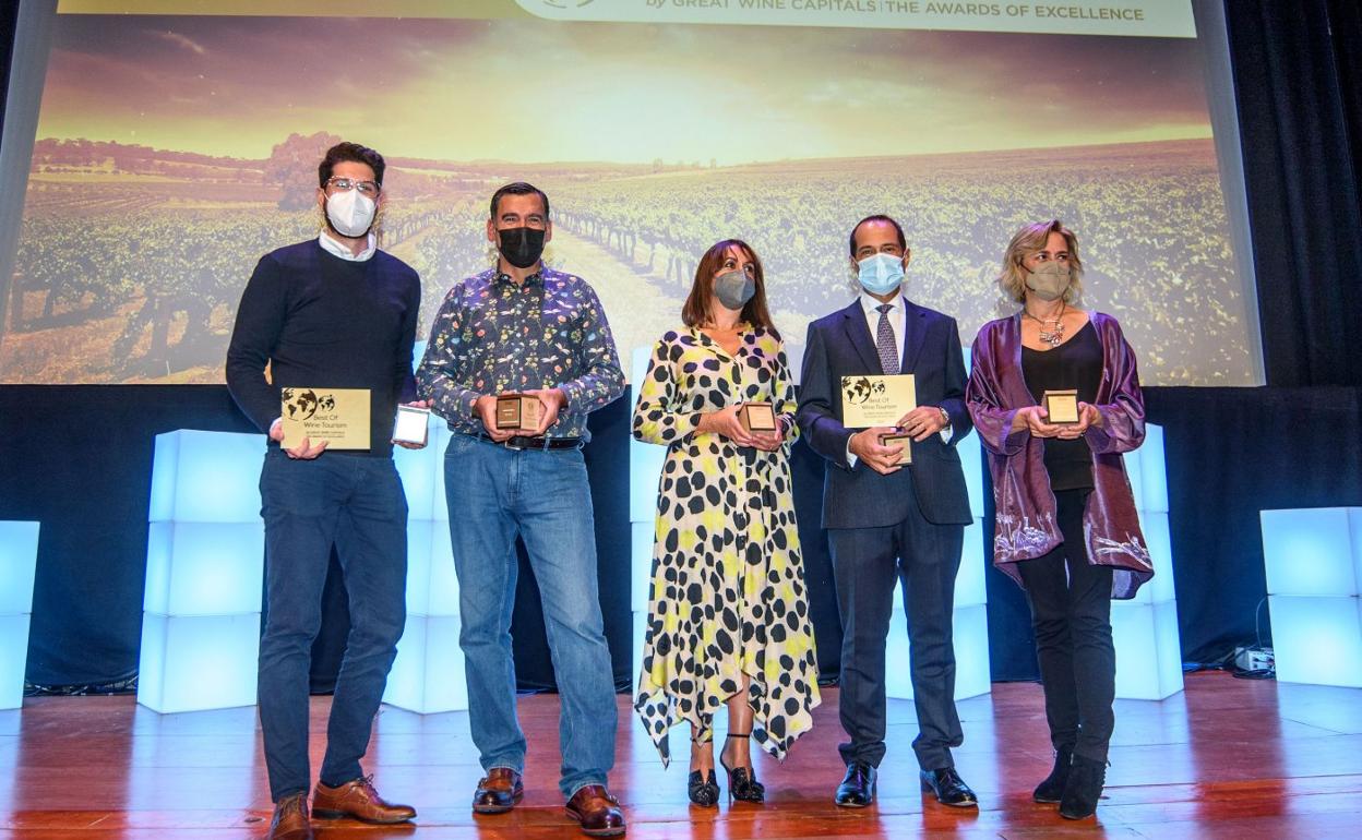 Los premiados, en Bilbao. 