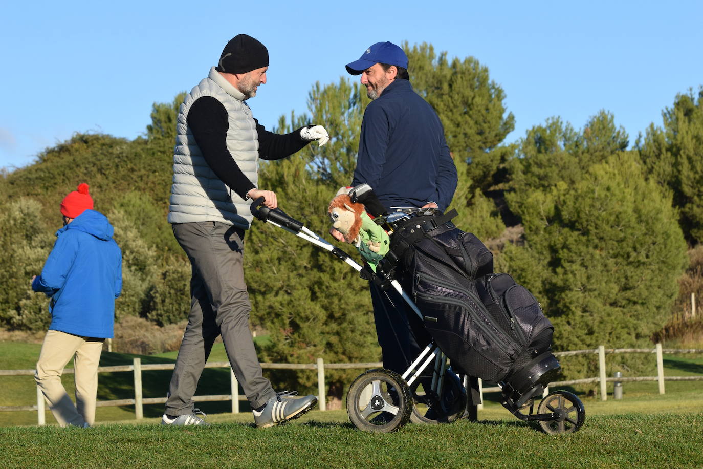 Los participantes en el torneo Finca Valpiedra, de la Liga de Golf y Vino, disfrutaron de un gran día en El Campo de Logroño.
