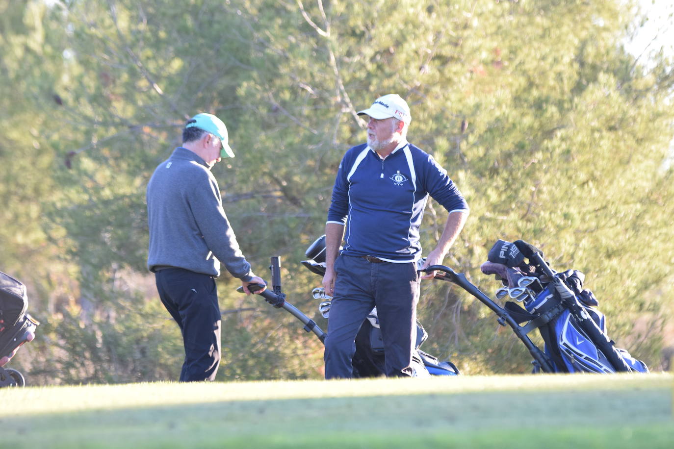 Los participantes en el torneo Finca Valpiedra, de la Liga de Golf y Vino, disfrutaron de un gran día en El Campo de Logroño.
