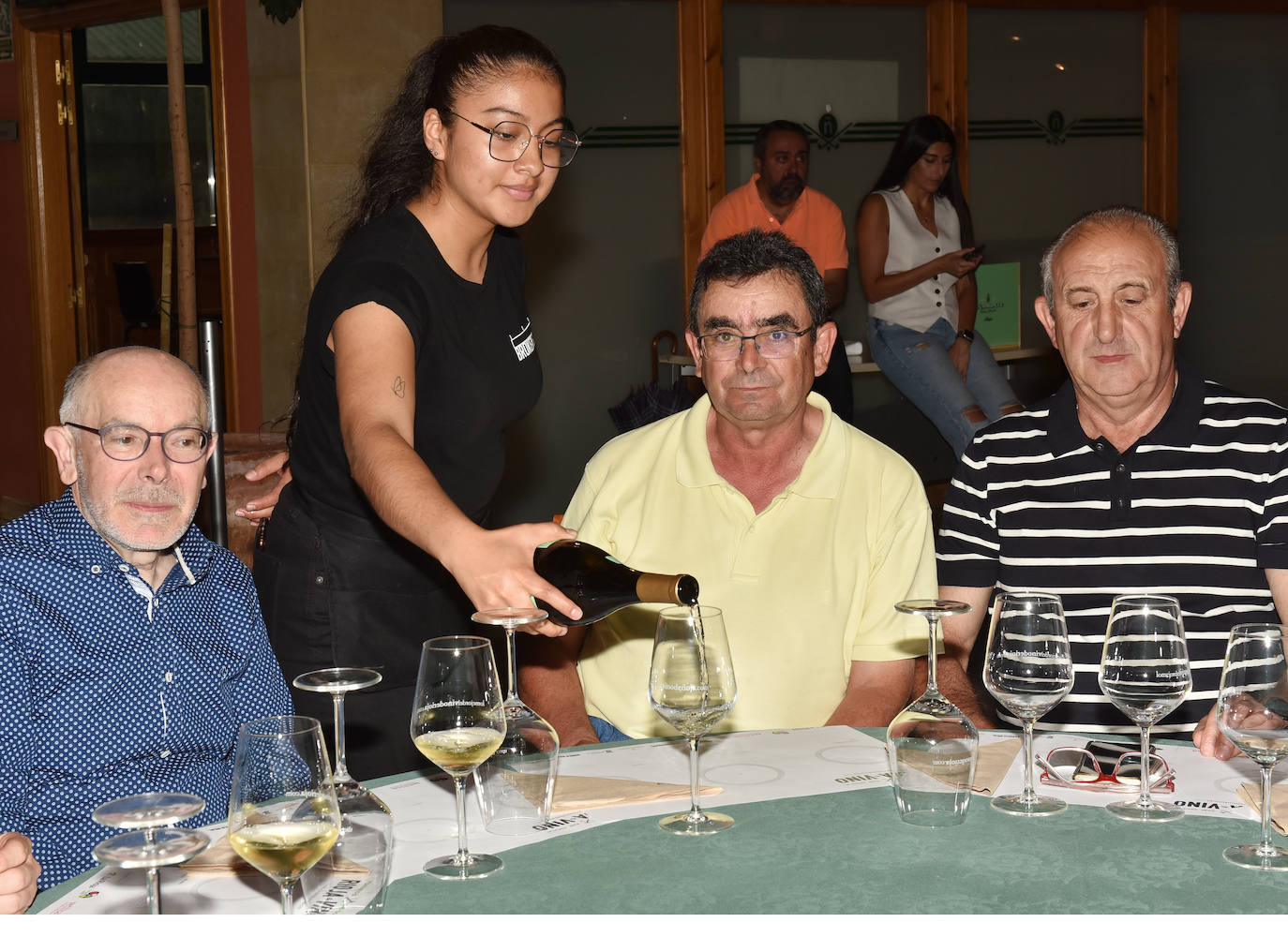 Cata de Montecillo en Toneos de Golf Rioja y Vino