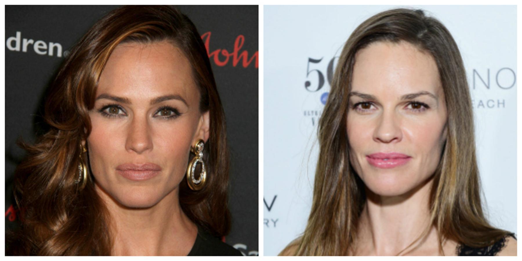 Sus marcadas facciones, con unos pómulos y una barbilla de lo más característica, hacen que las dos actrices parezcan hermanas gemelas.