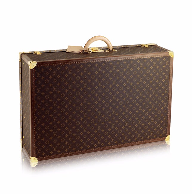 Y para llevar el equipaje en tus viajes, la maleta rígida Alzer 80 de Louis Vuitton, un clásico atemporal que cuesta 6.100€.