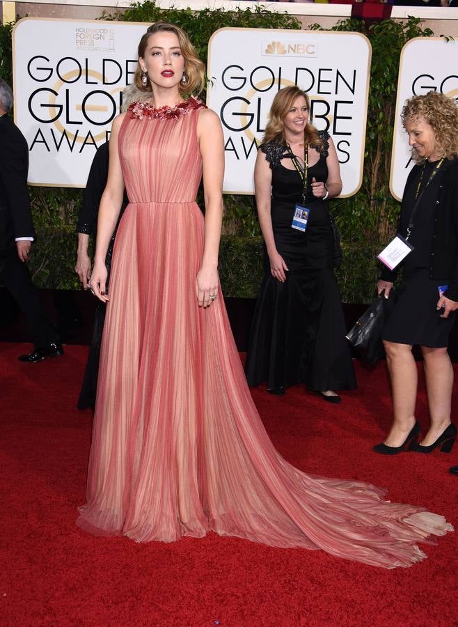 La nueva era de Gucci quedó representada sobre la alfombra roja gracias a Amber Heard, que lució este espectacular vestido de la casa italiana.