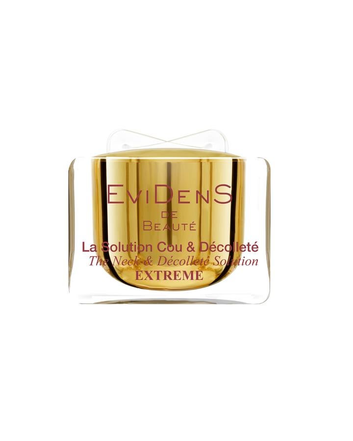 Entre sus componentes activos destacan oligopéptidos, aceites esenciales, extractos naturales y vitaminas como B2, A, C, E y 5. Además, es la única marca en el mundo que puede reclamar el uso de Triple Collagen, una combinación de tres colágenos de diferentes tamaños (micro, mediano y macro-colágeno). La crema es el absoluto concentrado anti-envejecimiento. Extremadamente nutritiva y cómoda, su fórmula cuenta con una concentración óptima de 360° Skin Perfecting Complex y Triple Collagen corrigiendo profundamente todos los signos del envejecimiento nutriendo y protegiendo la piel. (Precio: 590€, en Claudia di Paolo).