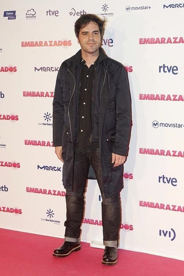 Ernesto Sevilla no habla de Patricia Conde en el 'photocall' de 'Embarazados'.