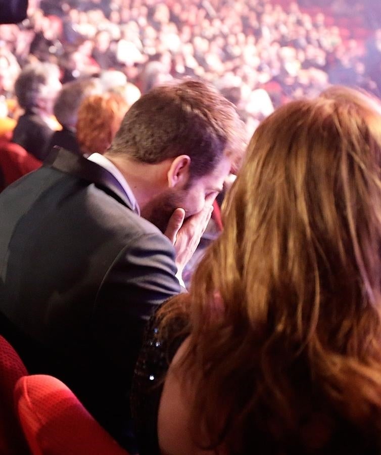 Pablo Alborán llora al conocer que es el ganador por la Mejor canción original, la de 'Palmeras en la nieve'.