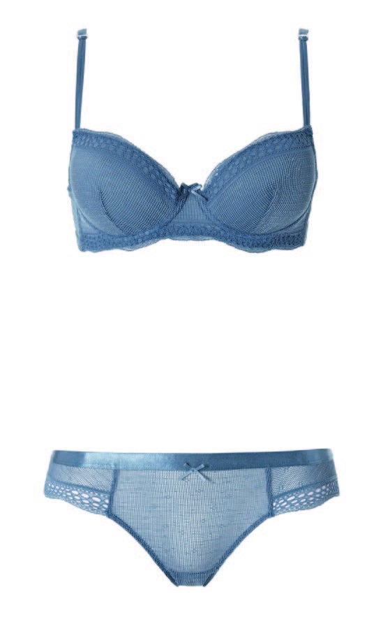 En color azul, una de las apuestas de la firma Intimissimi para la temporada primavera-verano 2016