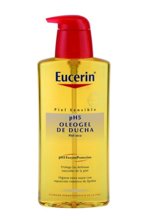 Gel de aceite hidratante que limpia y nutre de forma intensa la piel seca y sensible previniendo la sequedad y descamación cutánea, a la vez que preserva el manto ácido protector de la piel. Incrementa los lípidos de la superficie de la piel hasta un mínimo de 140%. El resultado es una piel limpia y protegida frente a las agresiones externas. Su fórmula contiene un 55% de lípidos para compensar su pérdida durante la ducha. Sin jabones alcalinos, ni agentes conservantes ni colorantes. (Precio: 13,15€, 400 ml).
