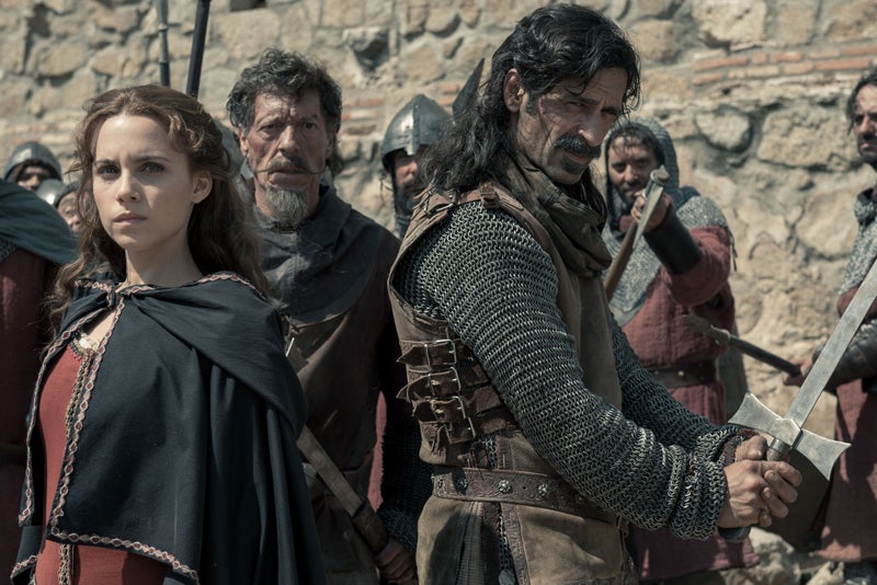 La Patrulla se verá entre la espada y la pared al viajar al siglo XI con motivo de la búsqueda de 'El Cid'.