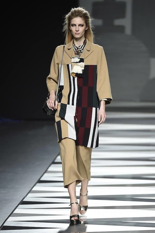 Trench con tendencia patchwork.