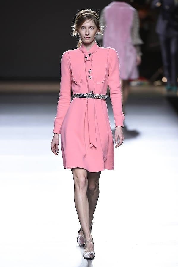 Vestido lady de color rosa.