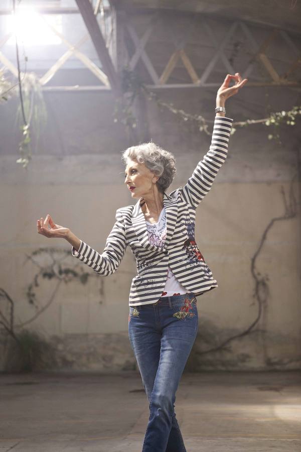 Una de las imágenes de la modelo durante el rodaje de la campaña