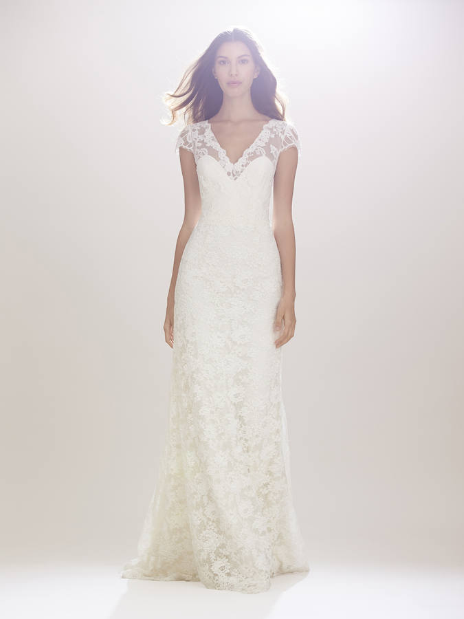 El encaje protagoniza muchas de las propuestas nupciales de la firma