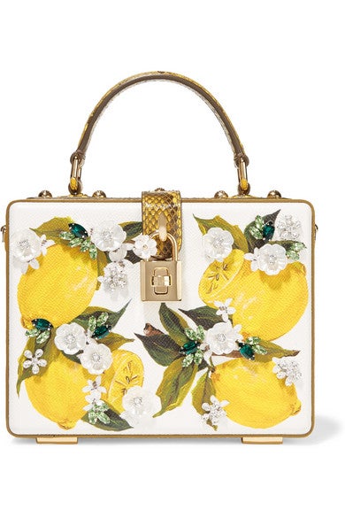 Ideal para las bodas de primavera, este bolso tipo caja con dibujo de limones e incrustaciones.