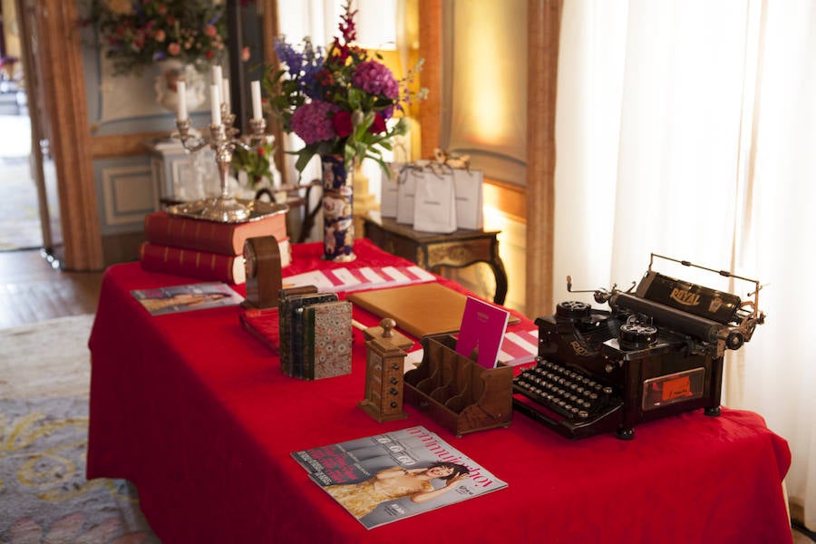 El Palacio Duarte Coelho, situado en el corazón de Madrid, acogió este jueves 28 de abril el Gran Hotel Mujerhoy, el showroom de lujo de la temporada.