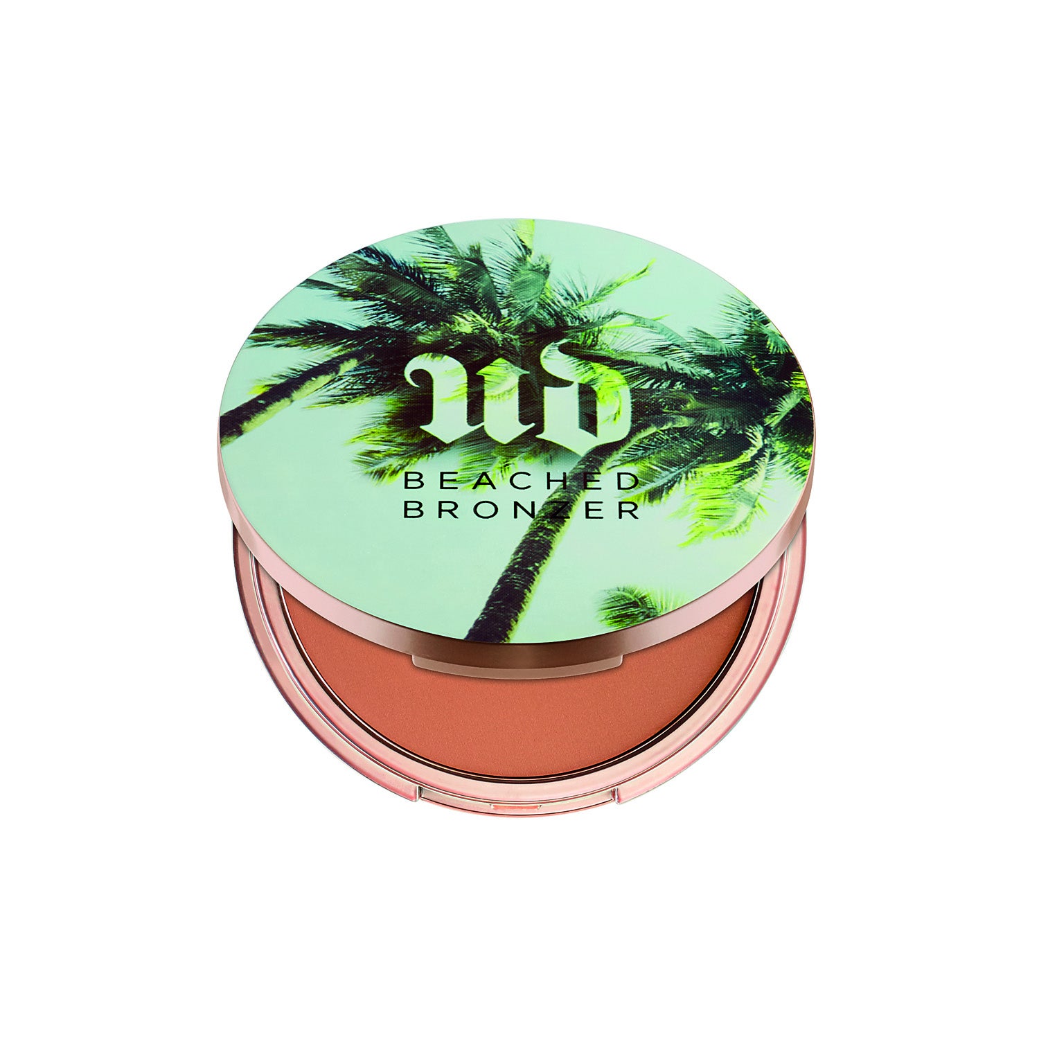 Con una fórmula súper suave finamente molida que se aplica fácilmente, sin dejar manchas. Conseguirás un look dorado, como acaricida por el sol, con un brillo radiante y duradero. Disponible en dos tonos mate. (28€).