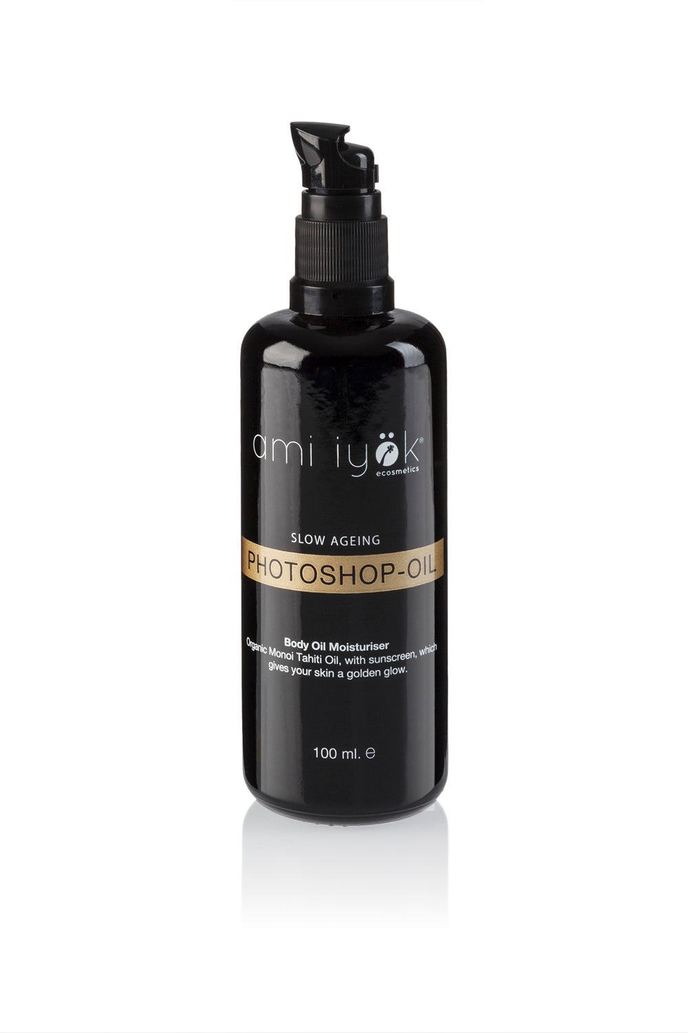 Photoshop Oil de AMI IYÖK. Su fórmula consigue una máxima hidratación con aceite de monoi de Tahití orgánico y disimula las imperfecciones de la piel como la celulitis o cicatrices con minerales de color oro. Además, obtiene un bronceado progresivo, seguro y uniforme con un acabado perfecto. (49€).