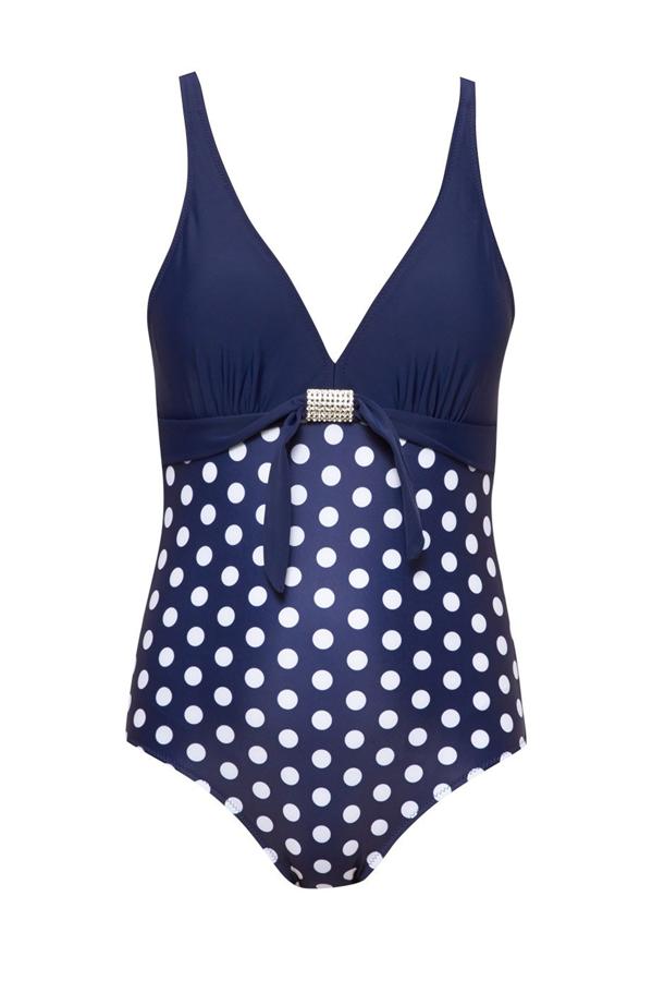 Este modelo en azul marino con estampado de lunares está a la venta en El armario de la tele (Precio: 7.07 euros)