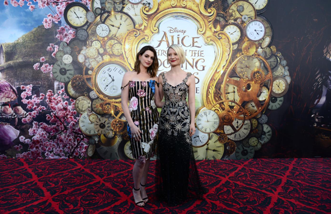 Las protagonistas de la cinta fueron también las protagonistas de la (original) alfombra roja.