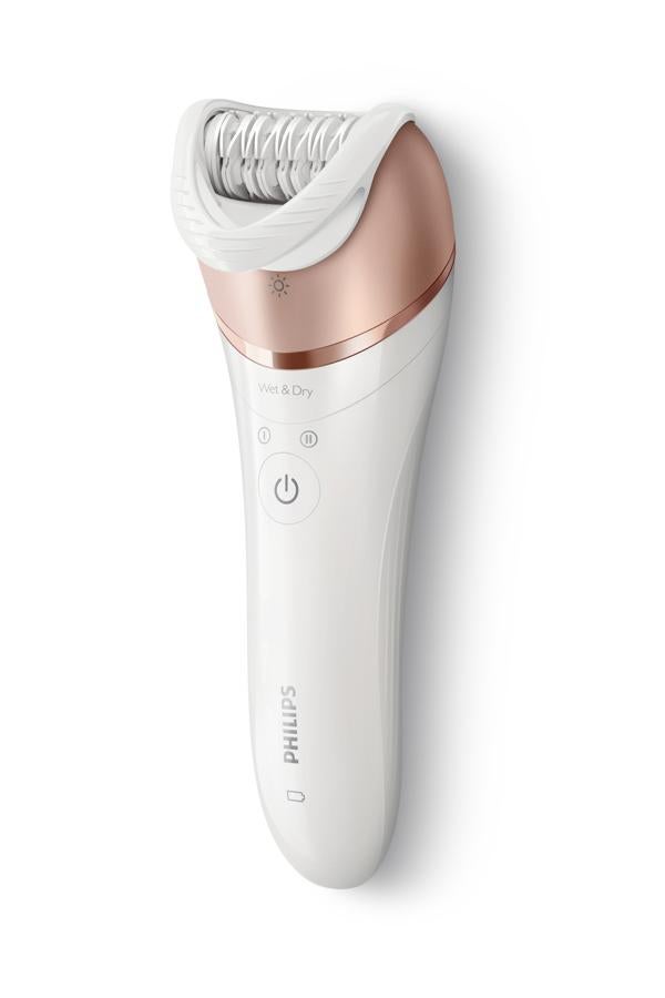 El modelo BRE650/00 incluye ocho accesorios diferentes, como, además, del cabezal habitual de arranque, un cabezal de afeitado, un cabezal para la cara, otro para zonas delicadas, el exclusivo sistema de estiramiento de la piel, que asegura una depilación más confortable, un peine guía y un cepillo de limpieza. (99,99€).