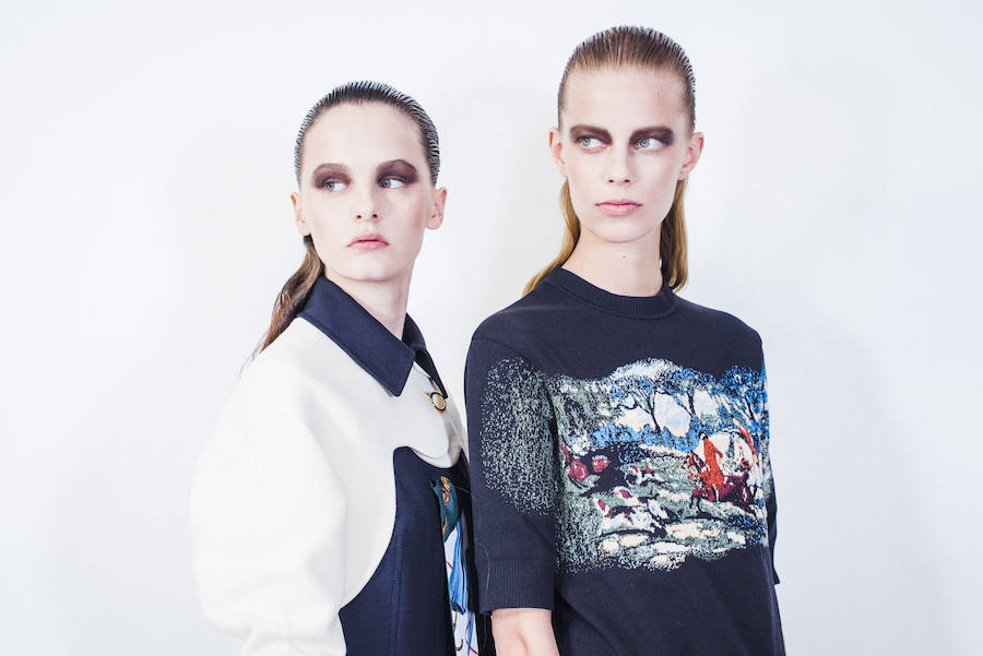 Dos de las prendas que pudieron verse en el último desfile de la casa Dior