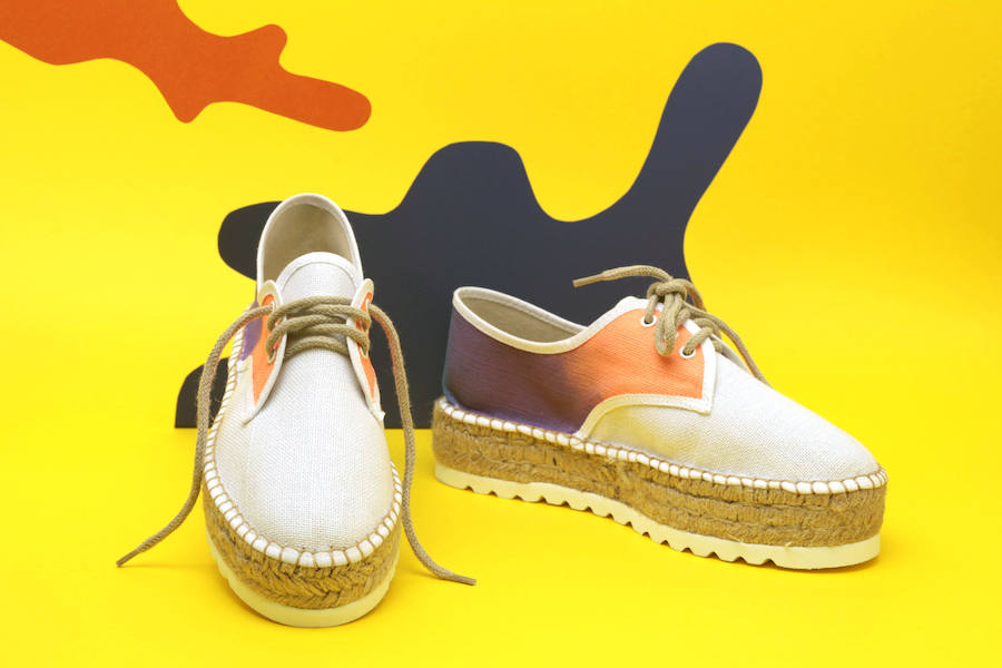 Comenzaron a caminar en 2015 con modelos de edición limitada de las que solo se hacen 30, 40 o 50 unidades. Cada diseño está elaborado y pintado 100% a mano en sus talleres de Madrid.