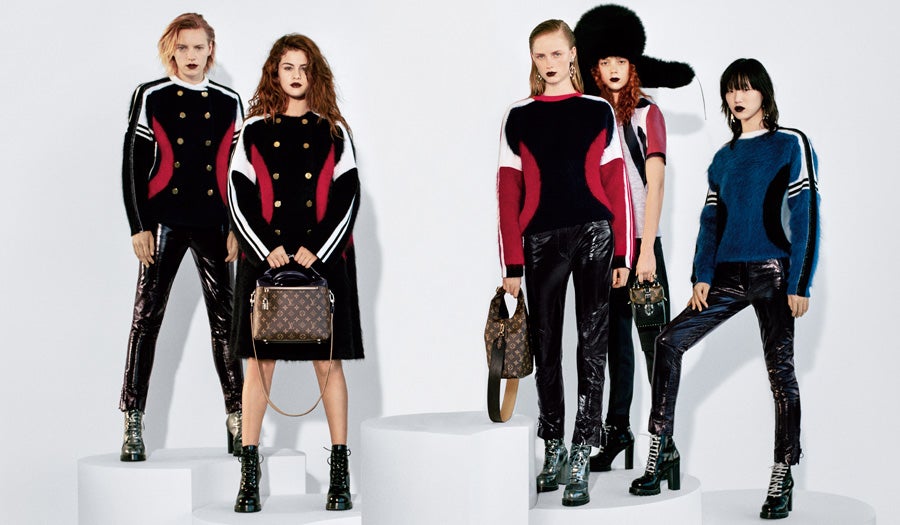 Otra de las imágenes protagonizada por Selena Gomez de 'Serie 5'