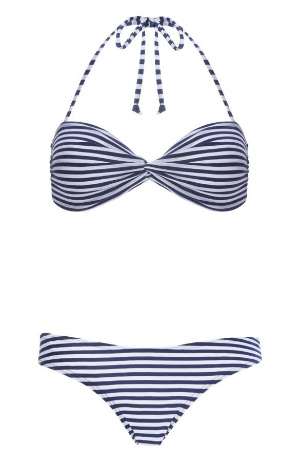 Las clásicas rayas marineras, un 'must' cada verano. Este modelo de Primark es ideal si aún no tienes un modelo con este estampado en tu armario (Precio: 8 euros)