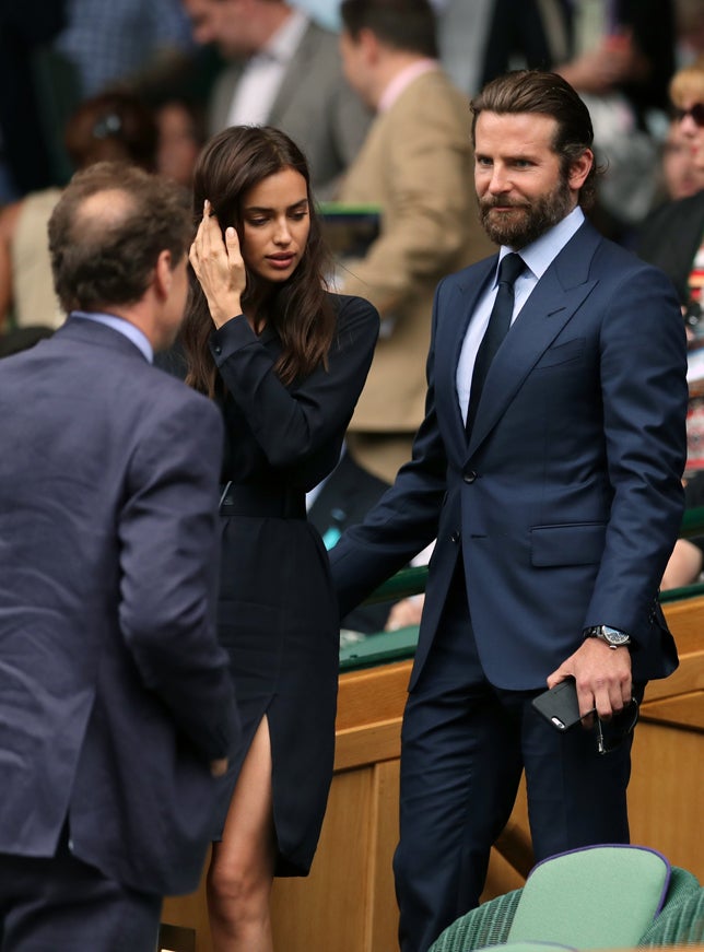 Eso sí, Irina repitió en la 'royal box' de la pista central de Wimbledon, con la misma emoción y diferente look, este mucho más sugerente.