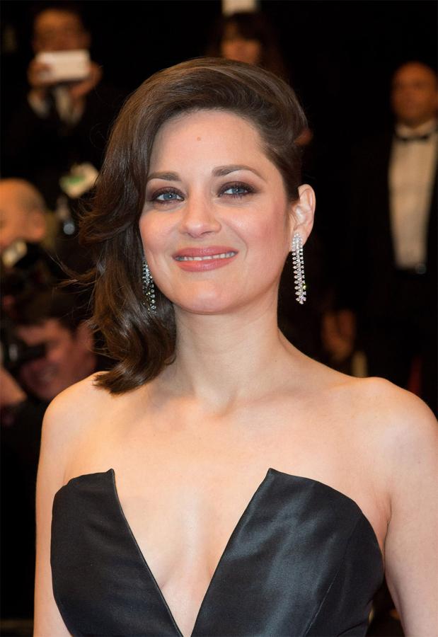 La actriz francesa Marion Cotillard ya ha superado los 40 y el próximo 30 de septiembre cumplirá 41. Desde 2008 es el rostro de Dior y tras ganar el Óscar por su interpretación de Édith Piaf en 'La vie en rose', es uno de los rostros más demandados del cine internacional.