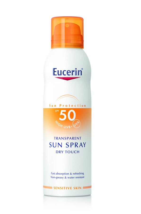 Protector solar corporal de alta eficacia biológica en forma de aerosol, para una aplicación refrescante, rápida, continua y multi-posición. Textura no grasa ni pegajosa, ultra ligera, transparente y de rápida absorción; con una innovadora tecnología Dry Touch para un acabado seco y mate de larga duración. (19,90€)