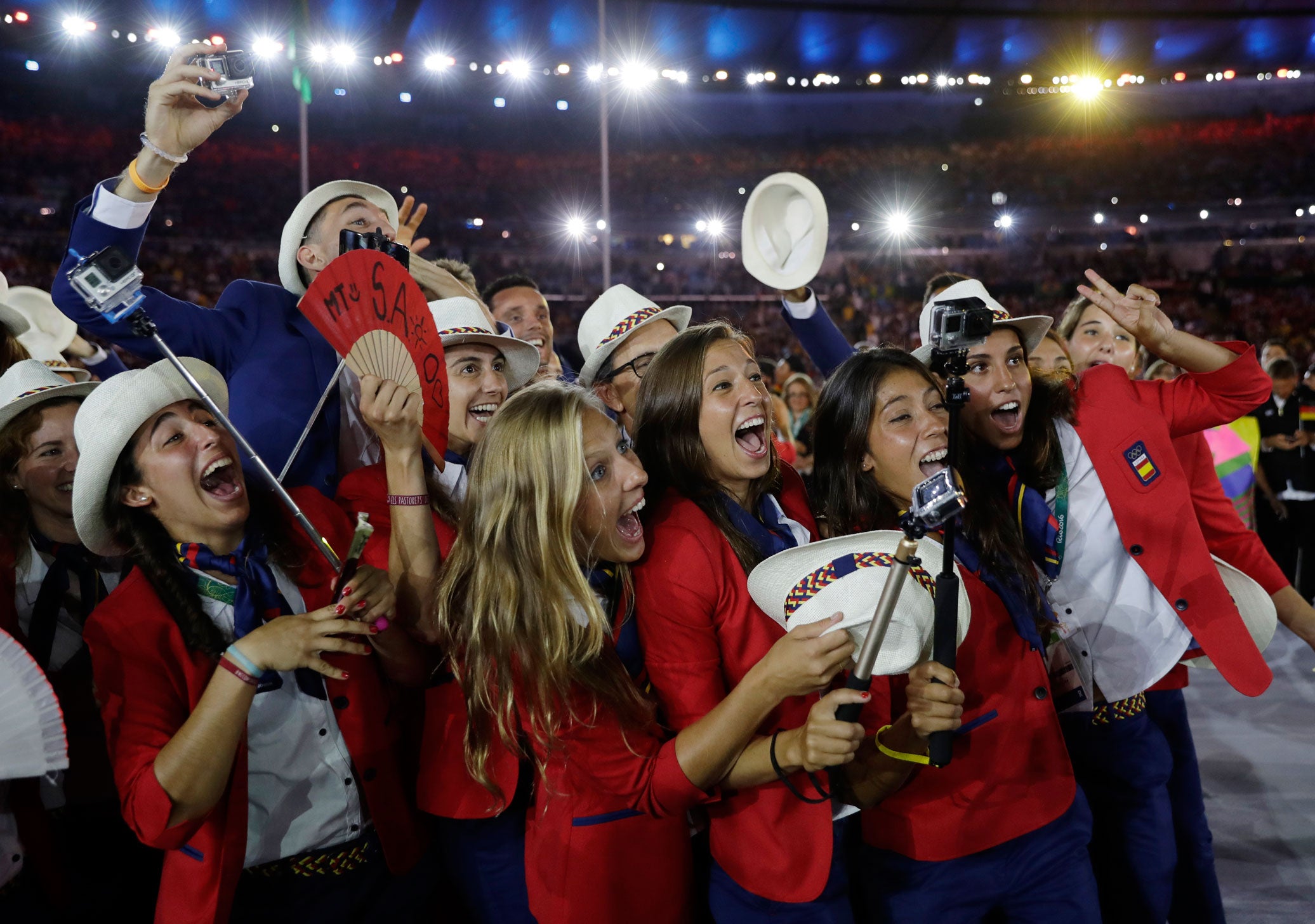 El grupo que representa a España durante la ceremonia de Apertura