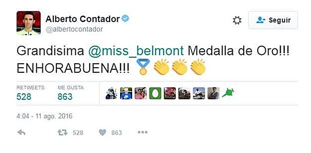 Alberrto Contador, entre los deportistas españoles que celebran la victoria de Mireia.