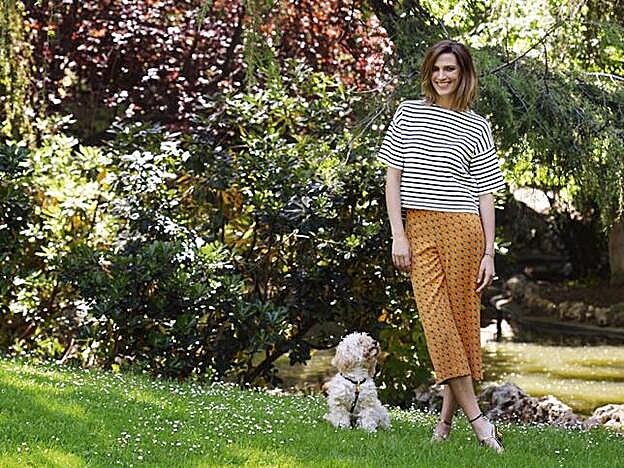 Maquillaje y peluquería: José Luis Ruzafa (Talents) para M·A·C y GHD. Asistente de estilismo: Ignacio López Pena. Laura luce camiseta de L.K. Bennett y pantalón de Nice Things.