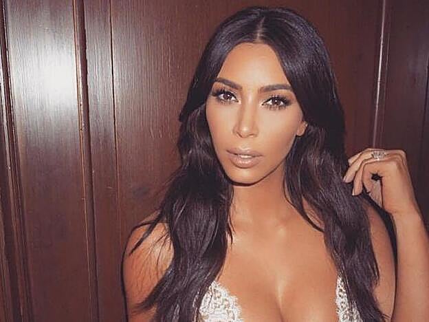 Galería. Las 10 imágenes más sexys de Kim Kardashian para el verano 2016.