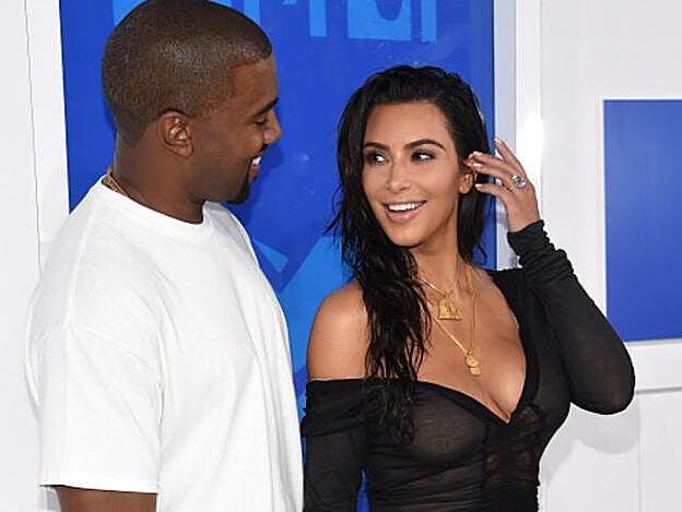 Kanye West y Kim Kardashian en los MTV VMA 2016
