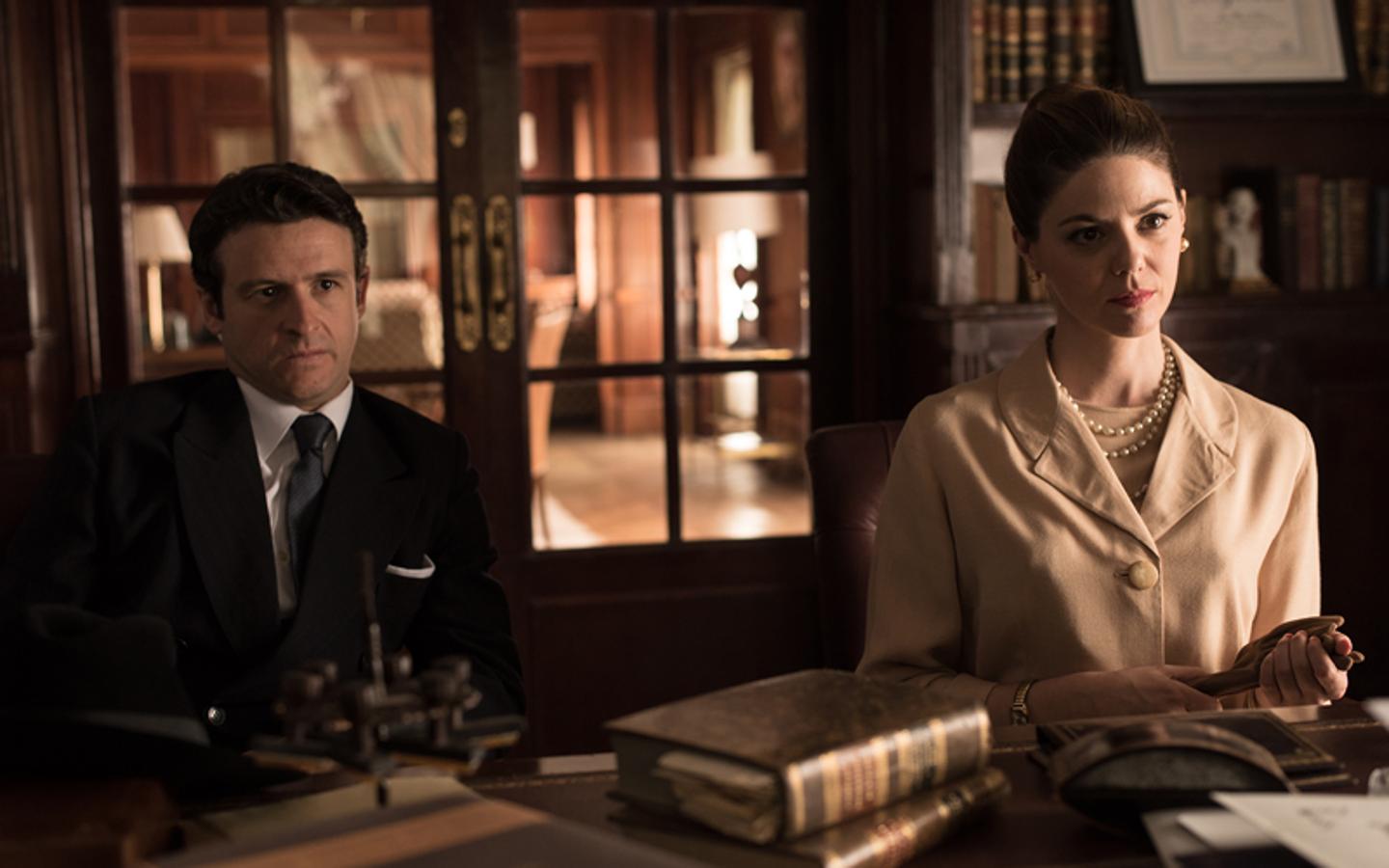 Enrique (Diego Martín) y Cristina (Manuela Velasco) tienen un plan para 'Velvet' en la cuarta temporada de le exitosa serie.