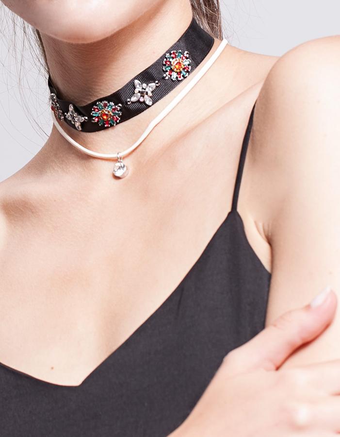 Otro de los modelos disponible en la web de Stradivarius (Precio: 7.95 euros)