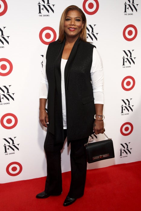 La artista tiró de básicos con este sencillo look en blanco y negro.